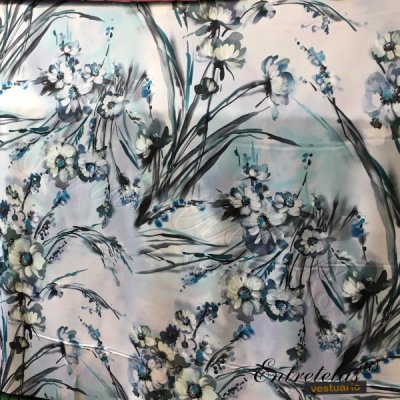 Imagen Tela flores estampadas