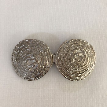 Broche redondo