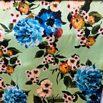 Tela flores grandes